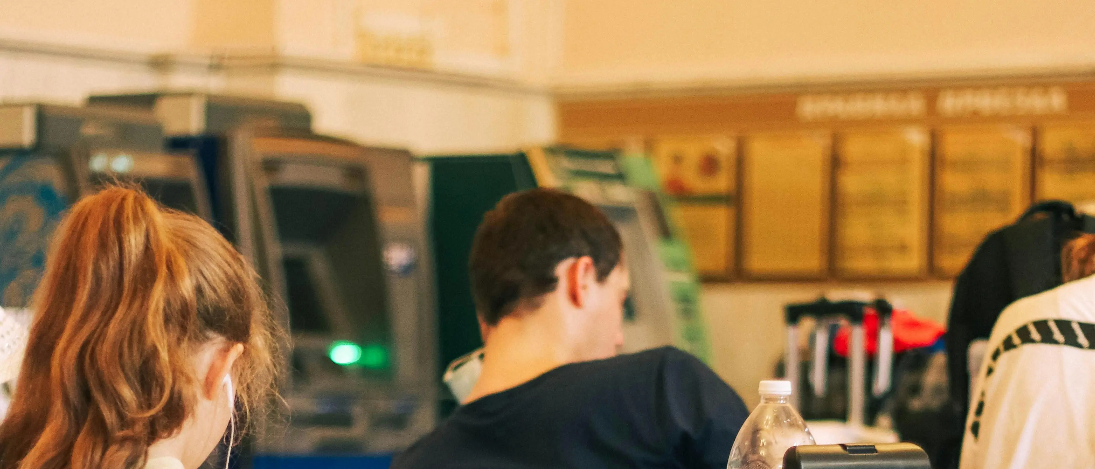 Quando tornare in Calabria per Pasqua diventa un lusso: voli fino a 500 euro, rincari anche su treni e bus\n