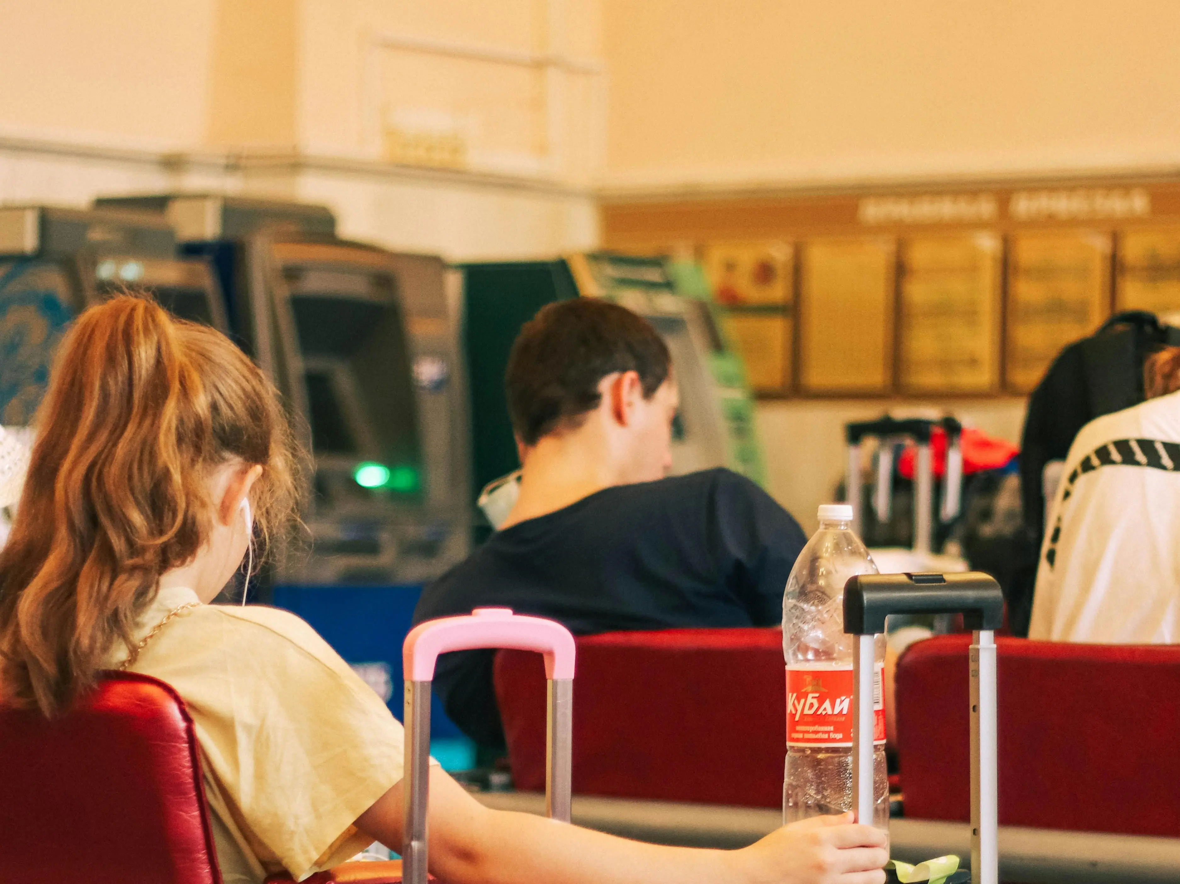 Quando tornare in Calabria per Pasqua diventa un lusso: voli fino a 500 euro, rincari anche su treni e bus