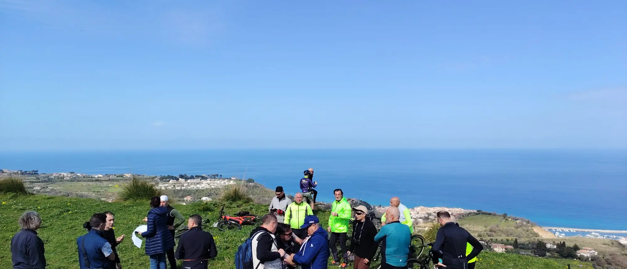 Drapia e Zungri a Linea verde, tra i protagonisti Bicinsieme: «La nostra\u00A0filosofia di viaggio basata su lentezza e sostenibilità»\n