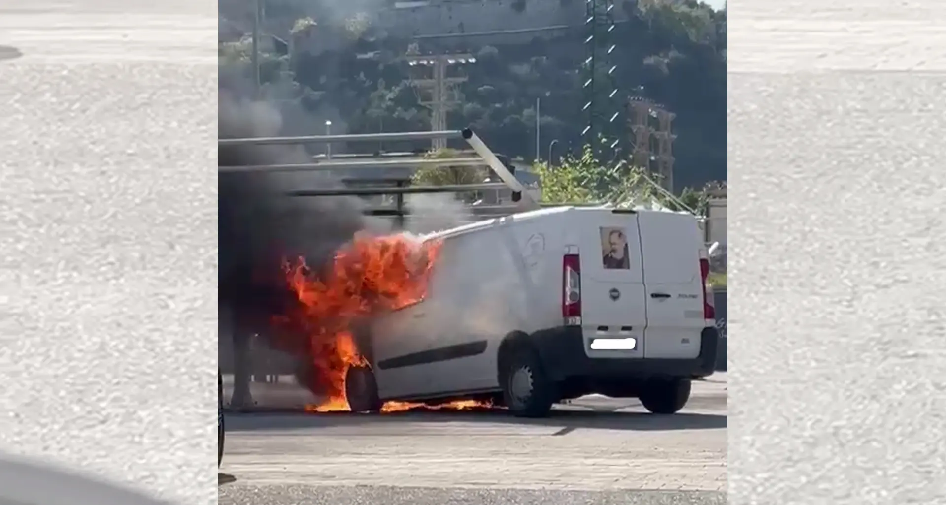 Cetraro, incendio ad un furgone davanti alla Lidl: carabiniere evita una tragedia | VIDEO