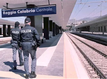 Controlli straordinari della Polfer a Villa San Giovanni: verifiche in stazione e sui treni\n