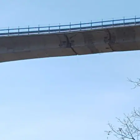 Celico, un uomo si è lanciato\u00A0dal ponte. Dramma sul viadotto Cannavino\n