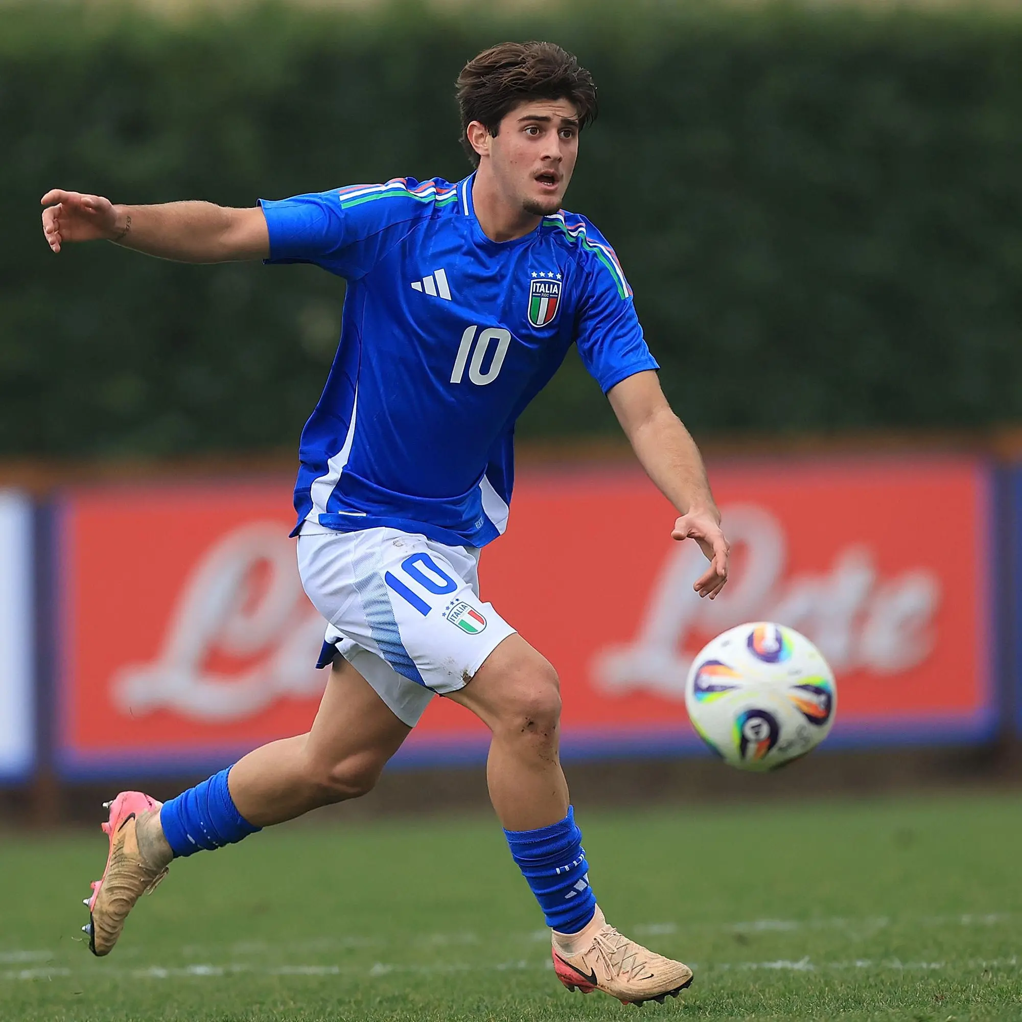 Italia U19 in Calabria, gli Azzurrini a caccia del\u00A0pass per gli Europei. Il Ct Bollini\u00A0«Il pubblico di Catanzaro e Cosenza saprà trascinarci»\n