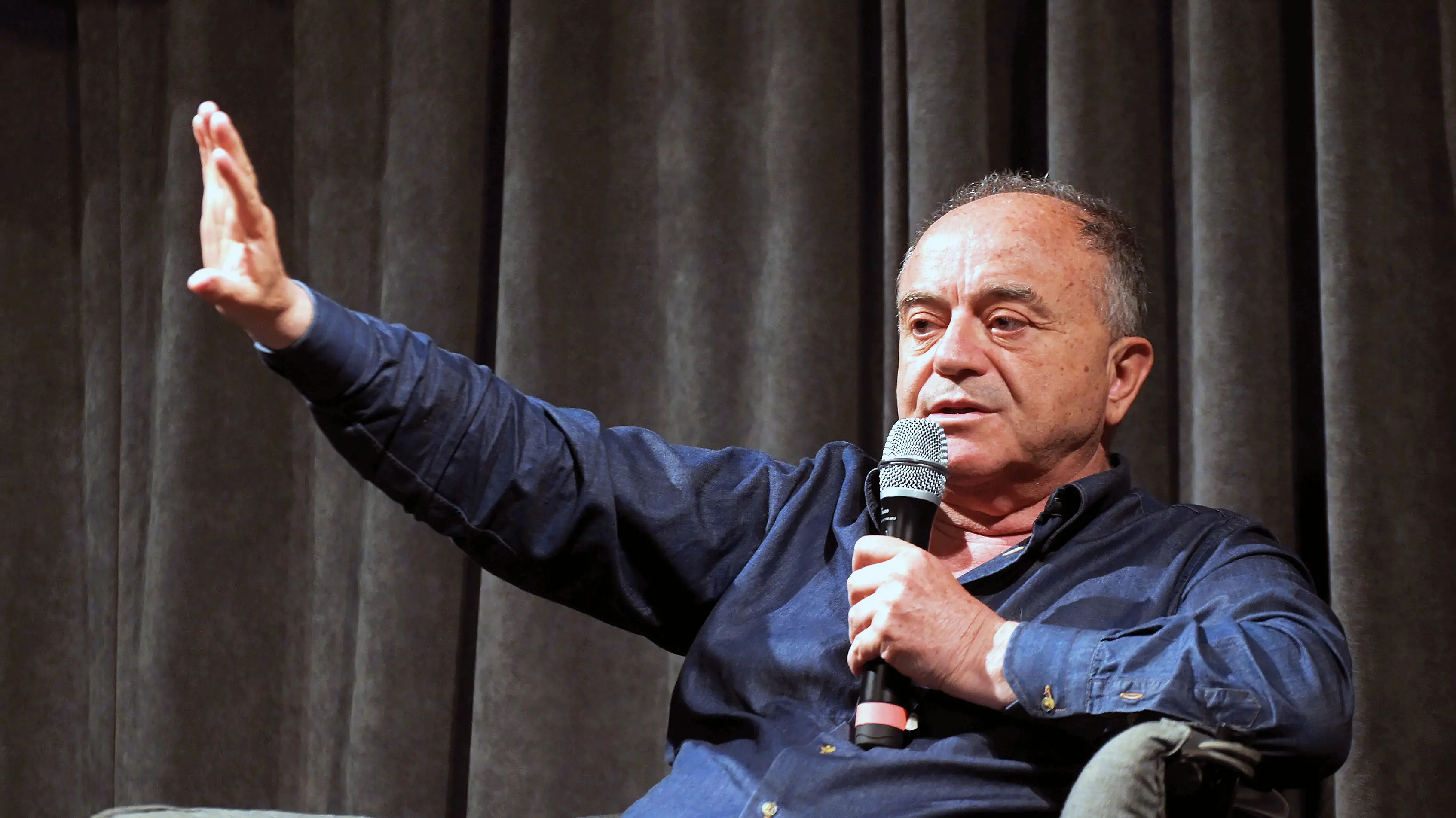 <p>Il day after di Nicola Gratteri: «Gli italiani hanno <span style=\"color:hsl(0, 75%, 60%);\">difeso la Costituzione</span>, ora le correnti la smettano con i giochi di potere»</p>