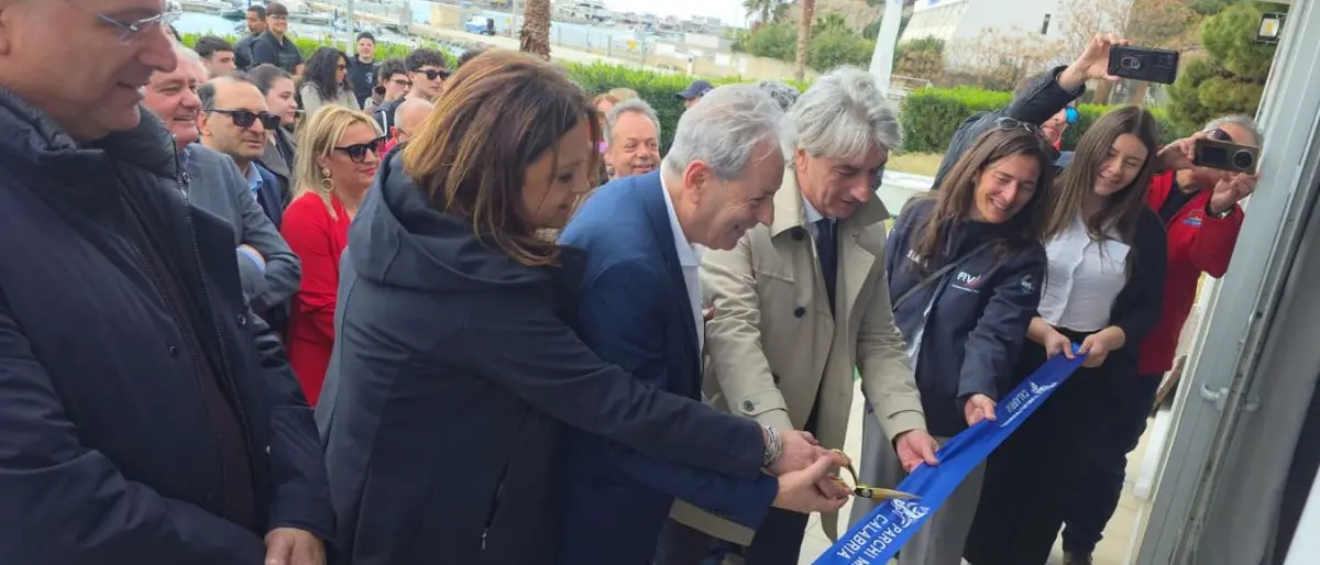 Cetraro, inaugurato l’Info Point dei Parchi Marini: porta d’accesso alla Riviera dei Cedri\n