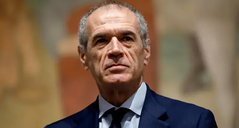 Cottarelli all’Unical:\u00A0«Meloni non è più invincibile ma arriverà a fine legislatura». E sulla guerra:\u00A0«Non durerà molto»\n