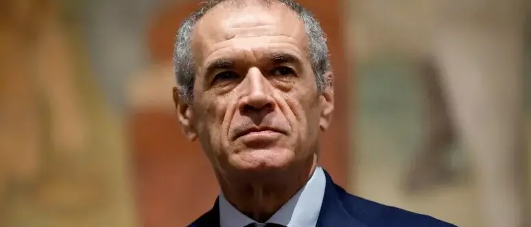 Cottarelli all’Unical:\u00A0«Meloni non è più invincibile ma arriverà a fine legislatura». E sulla guerra:\u00A0«Non durerà molto»\n