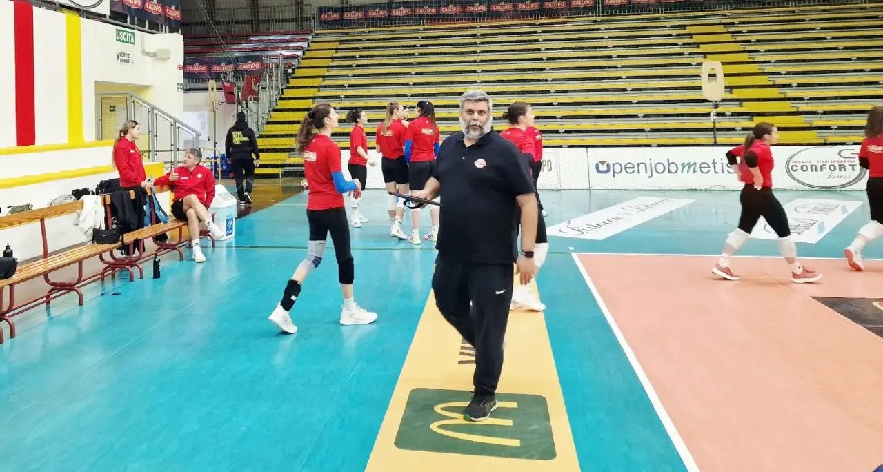 Pallavolo femminile, Tonno Callipo al top. Saja: «Ci godiamo il primo posto ma il campionato è ancora lungo»\n