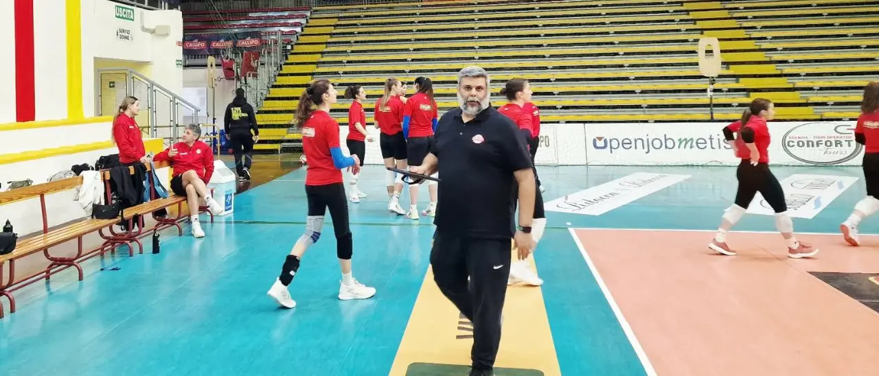 Pallavolo femminile, Tonno Callipo al top. Saja: «Ci godiamo il primo posto ma il campionato è ancora lungo»\n