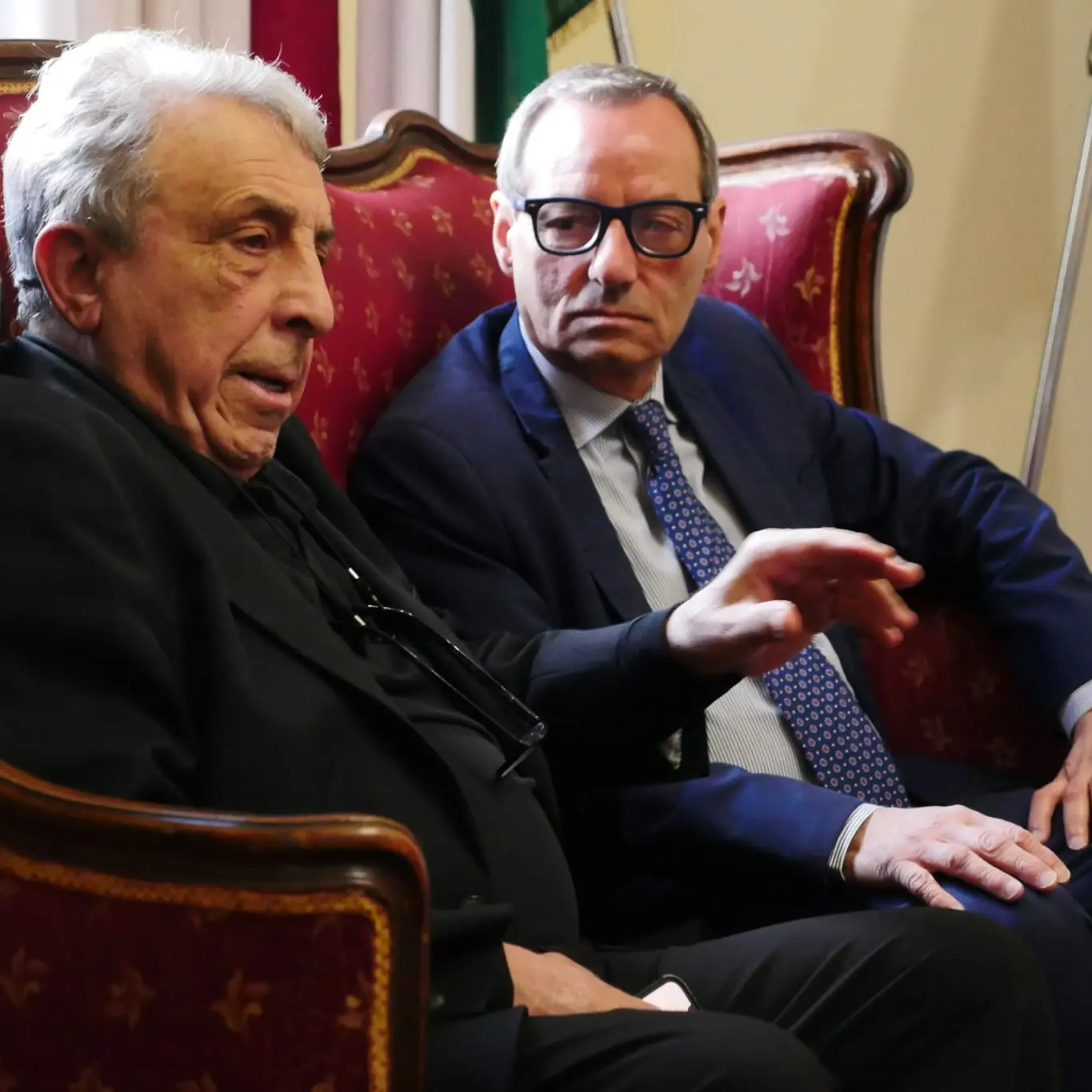 Visita a Palazzo San Giorgio del Console Onorario negli Usa Giuseppe Polimeni\n