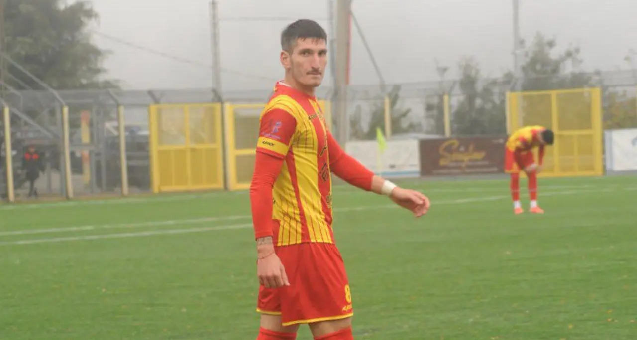 Promozione A, Sersale primo alla sosta di Pasqua. Comito: «A settembre avrei firmato subito»\n