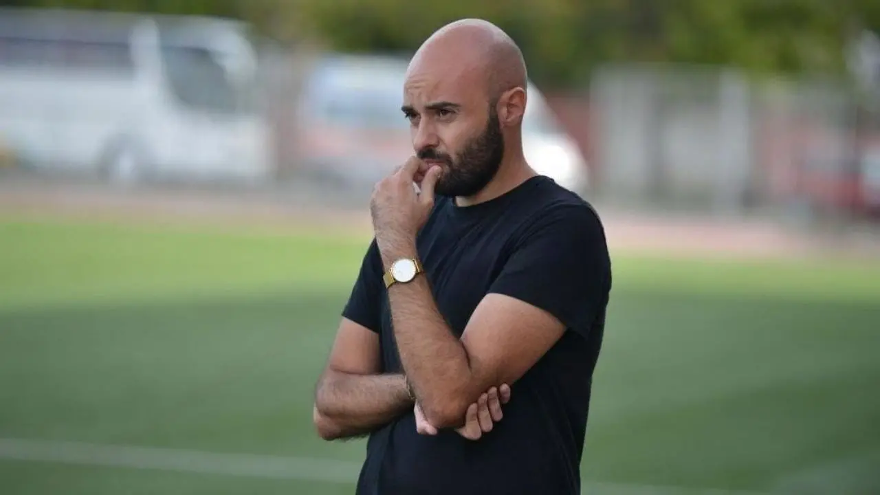 Mister De Domenico e la sua parentesi allo Scalea: «Offerto un ottimo calcio, nonostante le tante difficoltà strutturali»\n