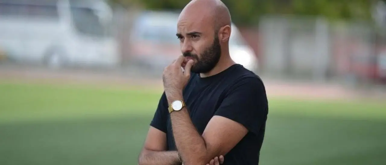 Mister De Domenico e la sua parentesi allo Scalea: «Offerto un ottimo calcio, nonostante le tante difficoltà strutturali»\n