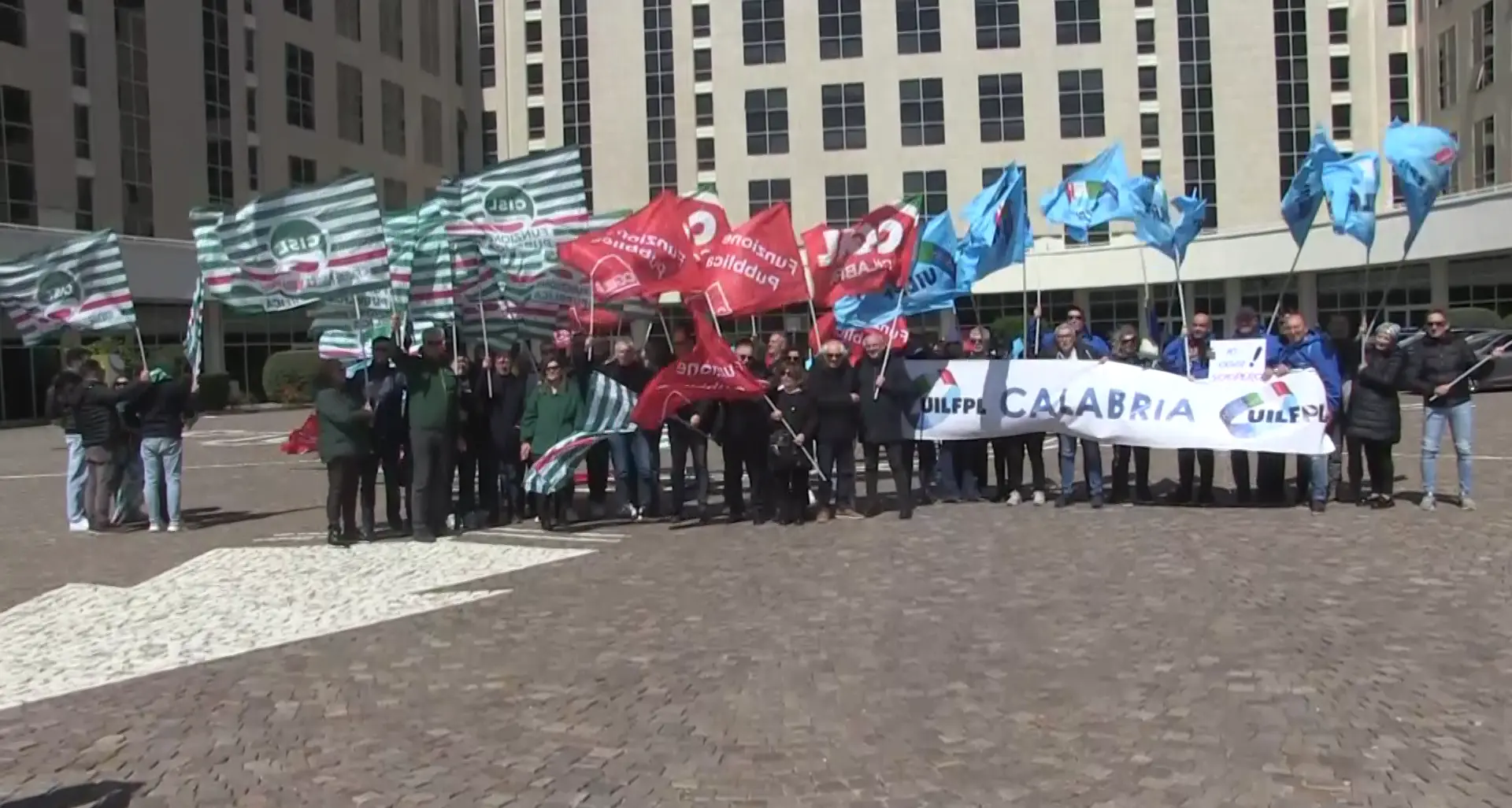 La sanità privata protesta alla Cittadella: basta sperequazioni di lavoro e salariali rispetto ai sanitari ospedalieri