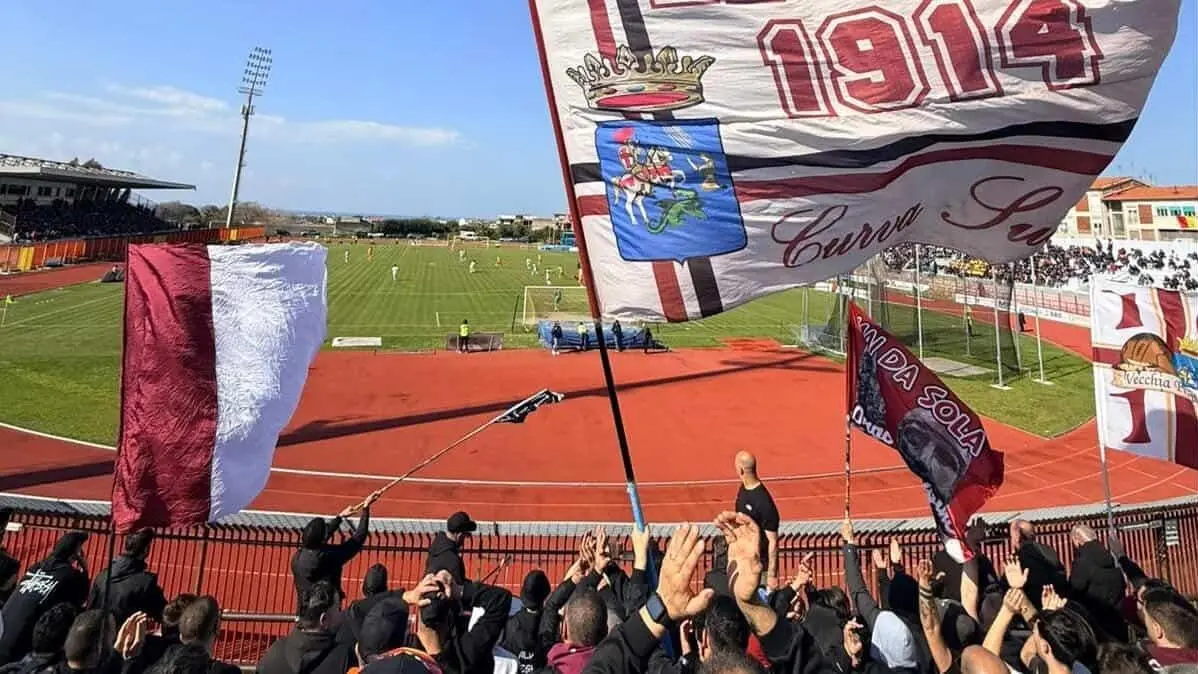 La Reggina si rialza e riapre i giochi: a Barcellona decidono Edera e Mungo\n