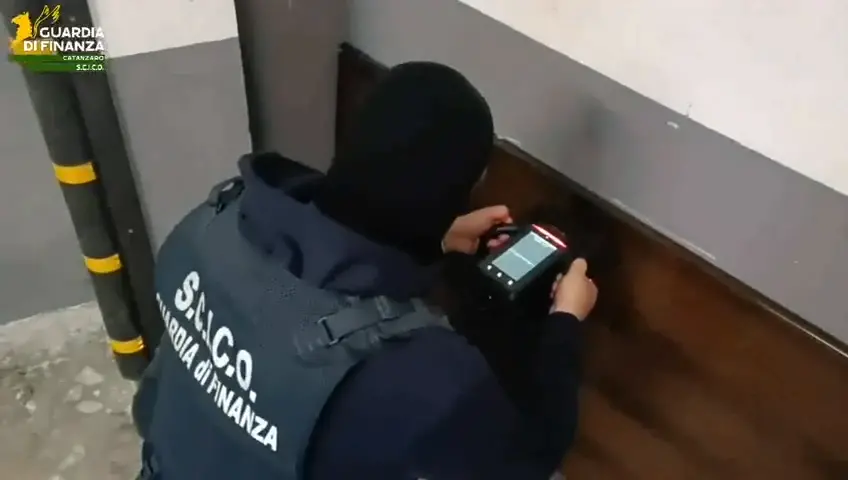 Arresti Gdf Catanzaro