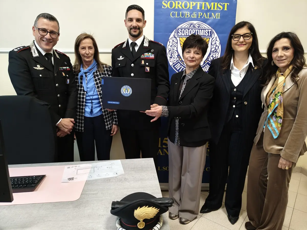 I carabinieri incontrano\u00A0il\u00A0Soroptimist International Club\u00A0di Palmi\n
