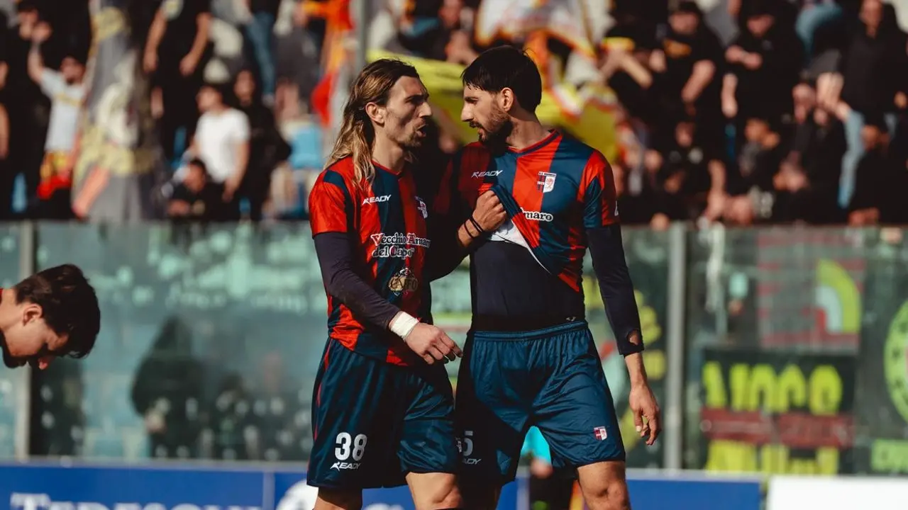 Vibonese, la salvezza passa dal derby con la Vigor Lamezia: dopo 2 mesi di vuoto per i rossoblù vincere diventa un imperativo\n