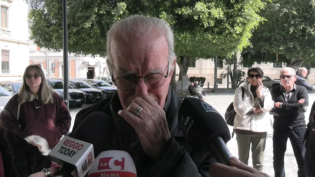 Reggio, tra viaggi della speranza e vie legali si ripropone il dramma dei dializzati reggini: «Se necessario ci incateneremo in piazza»