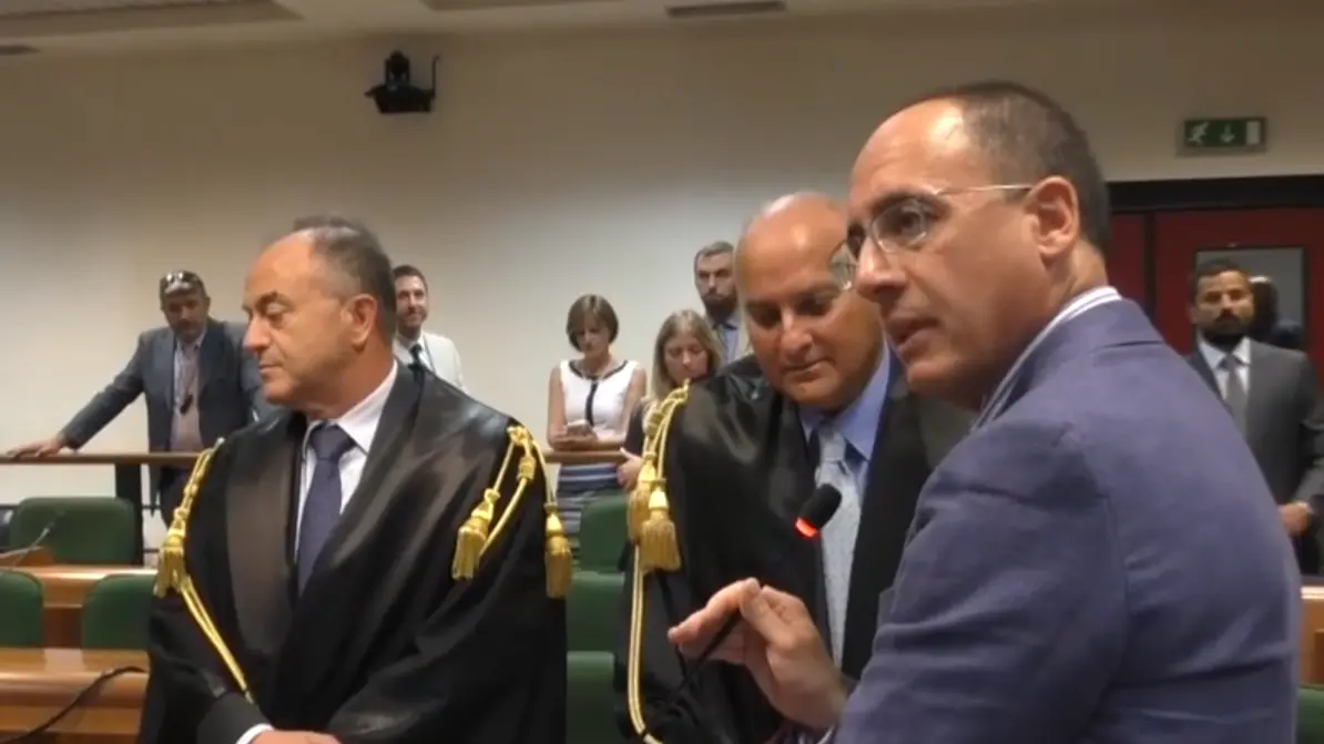 <p>Gratteri e Novelli il giorno dell'insediamento del procuratore aggiunto a Catanzaro</p>\\n