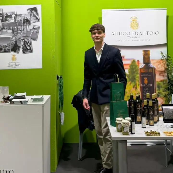 Guida Bibenda, “4 gocce” all’olio\u00A0dell’Antico Frantoio Bardari: riconoscimento nazionale per il 23enne di Pizzo che guida l’azienda\n