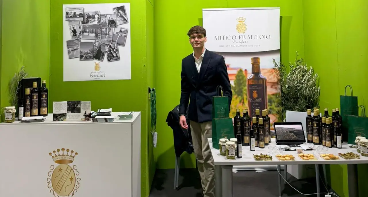 Guida Bibenda, “4 gocce” all’olio\u00A0dell’Antico Frantoio Bardari: riconoscimento nazionale per il 23enne di Pizzo che guida l’azienda\n