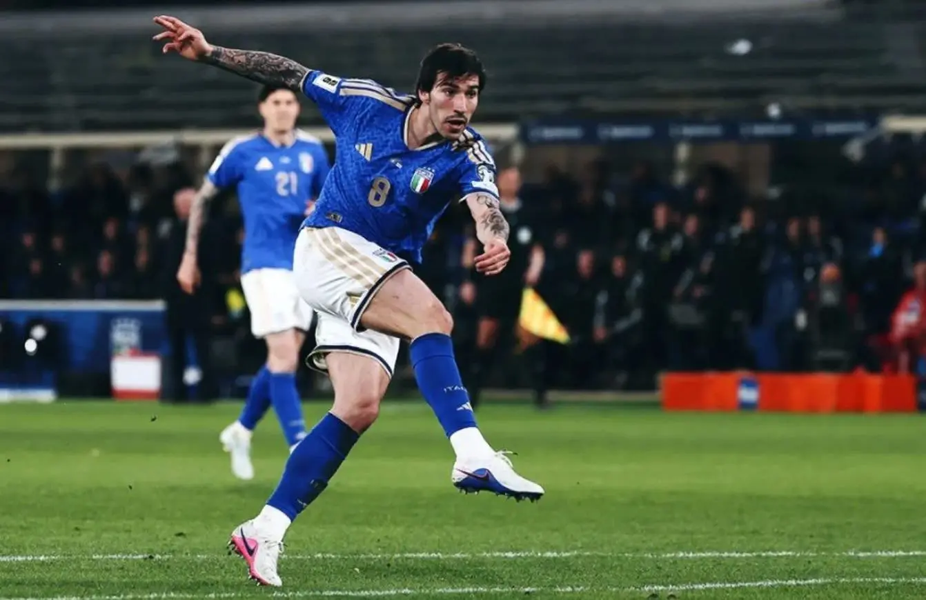 L’Italia di Gattuso avanti nei playoff Mondiali,\u00A02-0 all’Irlanda del Nord:\u00A0Tonali e Kean nella ripresa dopo un primo tempo sudato\n