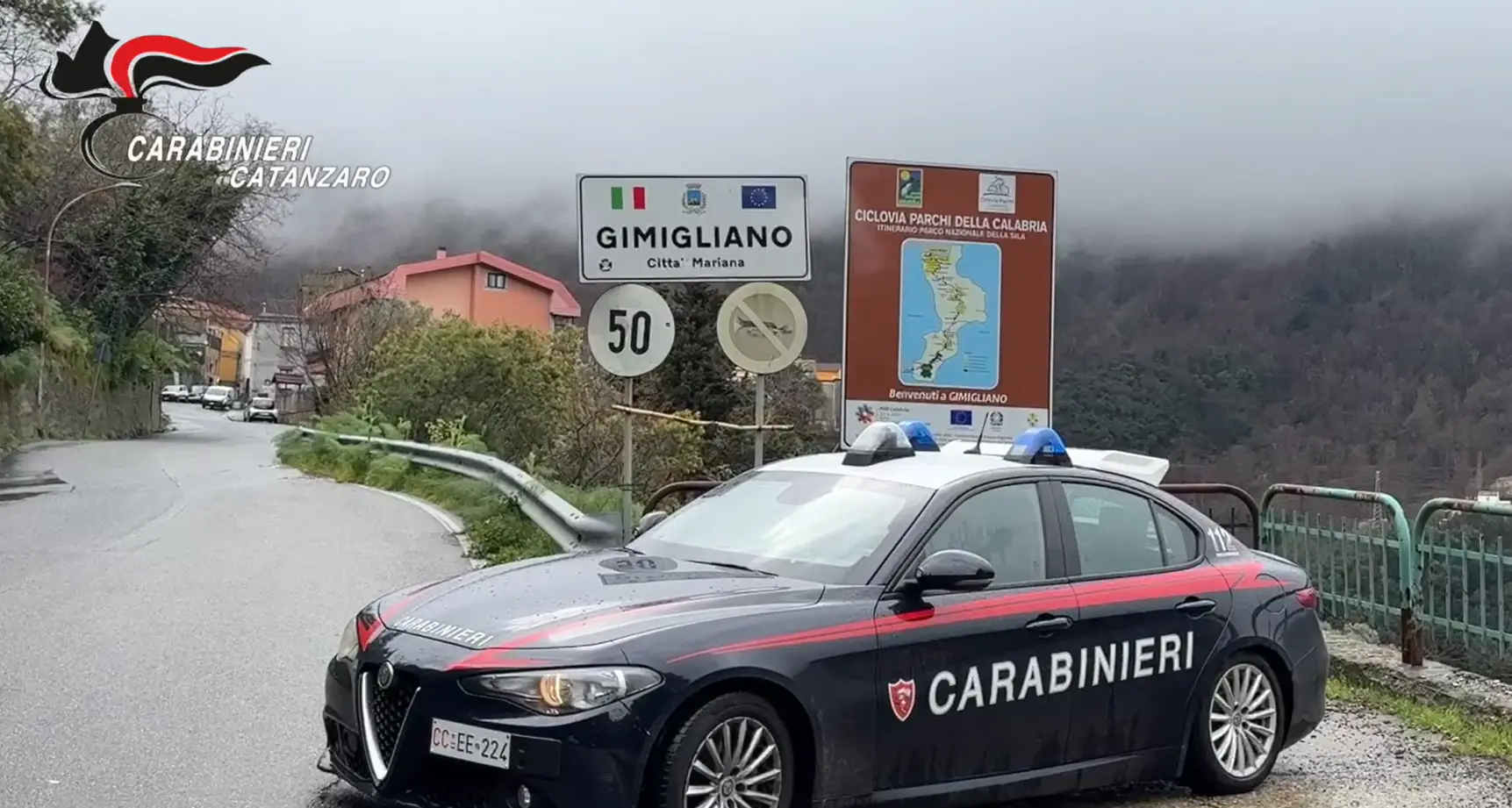Tentata estorsione per mantenere i detenuti del clan, tre arresti. Le indagini partite dalla denuncia di due imprenditori\n