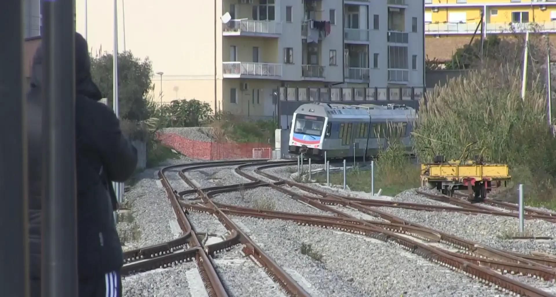 Metropolitana, lavori conclusi entro giugno. Ma non ci sono i fondi per l’illuminazione delle bretelle, ad oggi ancora chiuse