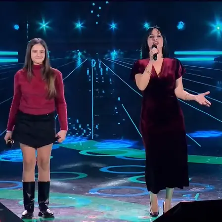 “The Voice generation”, ribalta nazionale per\u00A0le\u00A0vibonesi Caterina Arcuri e Mara Valente\n