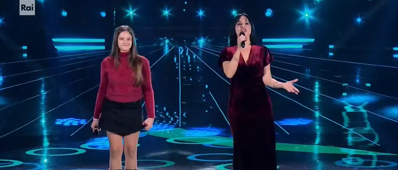 “The Voice generation”, ribalta nazionale per\u00A0le\u00A0vibonesi Caterina Arcuri e Mara Valente\n