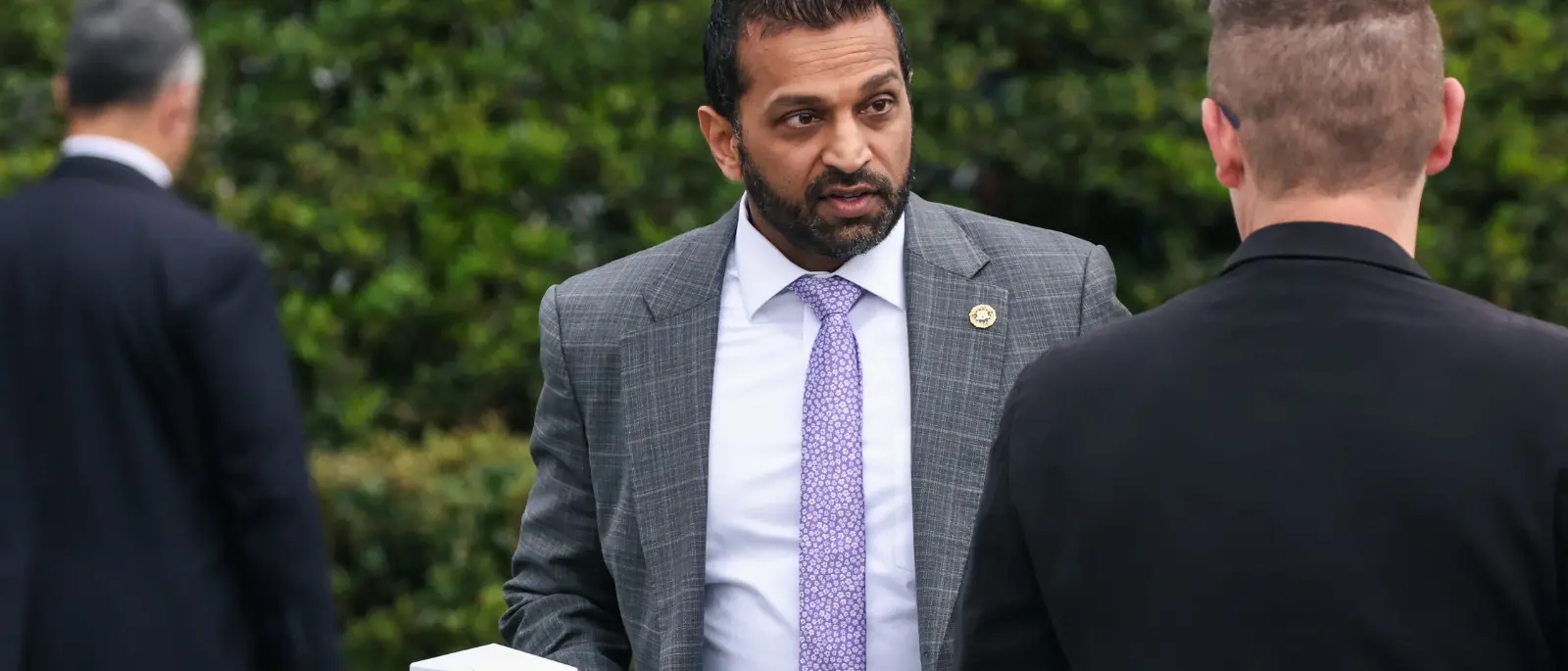 Cyber-attacco all’Fbi, la beffa degli hacker filo-iraniani: «Rubati dati del direttore Kash Patel»