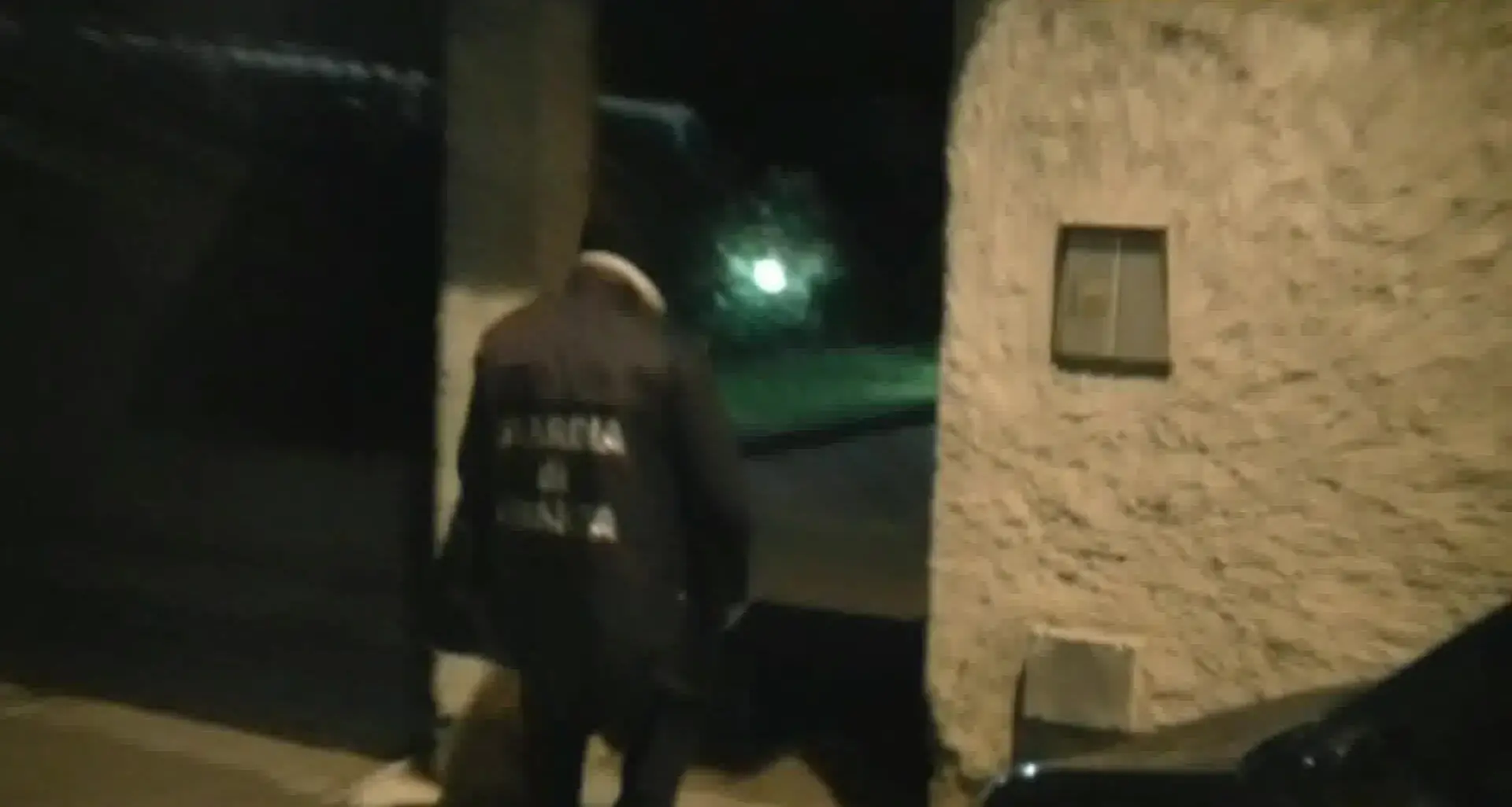 Armi da guerra e clandestine (anche) per la 'ndrangheta: 3 arresti nella Piana di Gioia Tauro\n