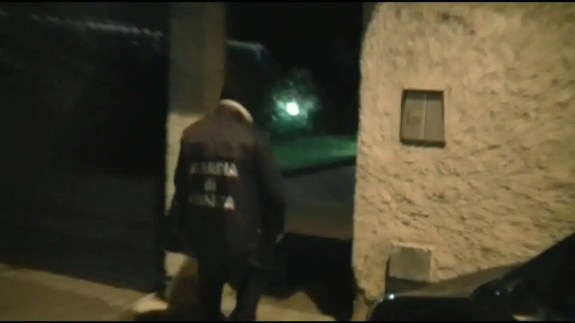 Armi da guerra e clandestine (anche) per la 'ndrangheta: 3 arresti nella Piana di Gioia Tauro\n