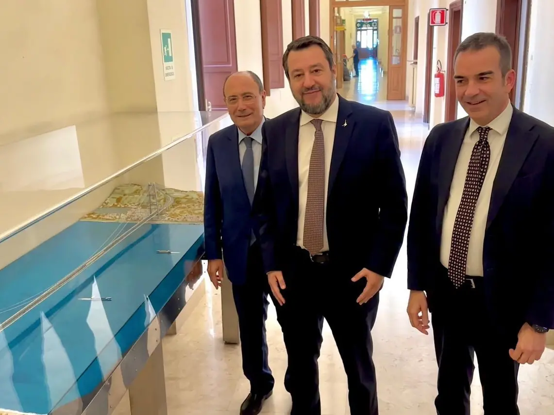 Ponte sullo Stretto, a Messina i sostenitori dell’opera: ecco chi scenderà in piazza con Salvini, Occhiuto e Schifani