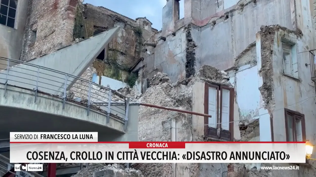 Cosenza, crollo in città vecchia: \"Disastro annunciato\"