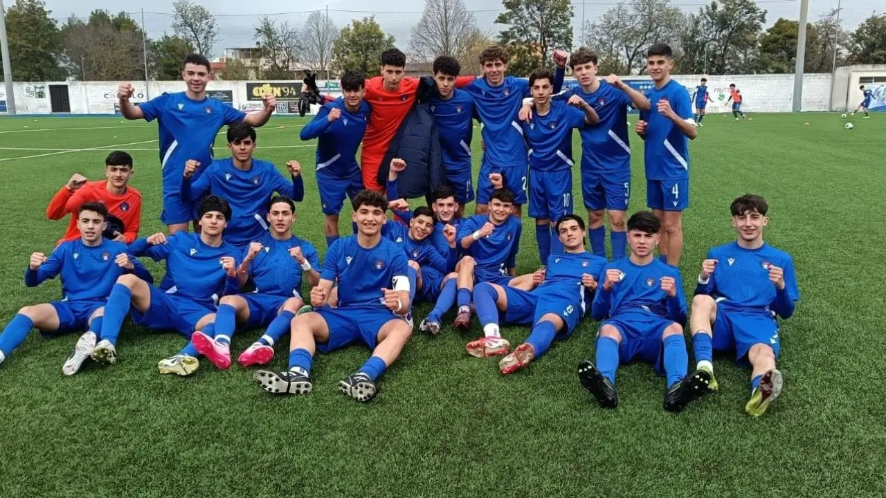 Torneo delle Regioni 26, parte bene l’U15 della Calabria: piegata la Liguria grazie a una punizione di Sapone\n