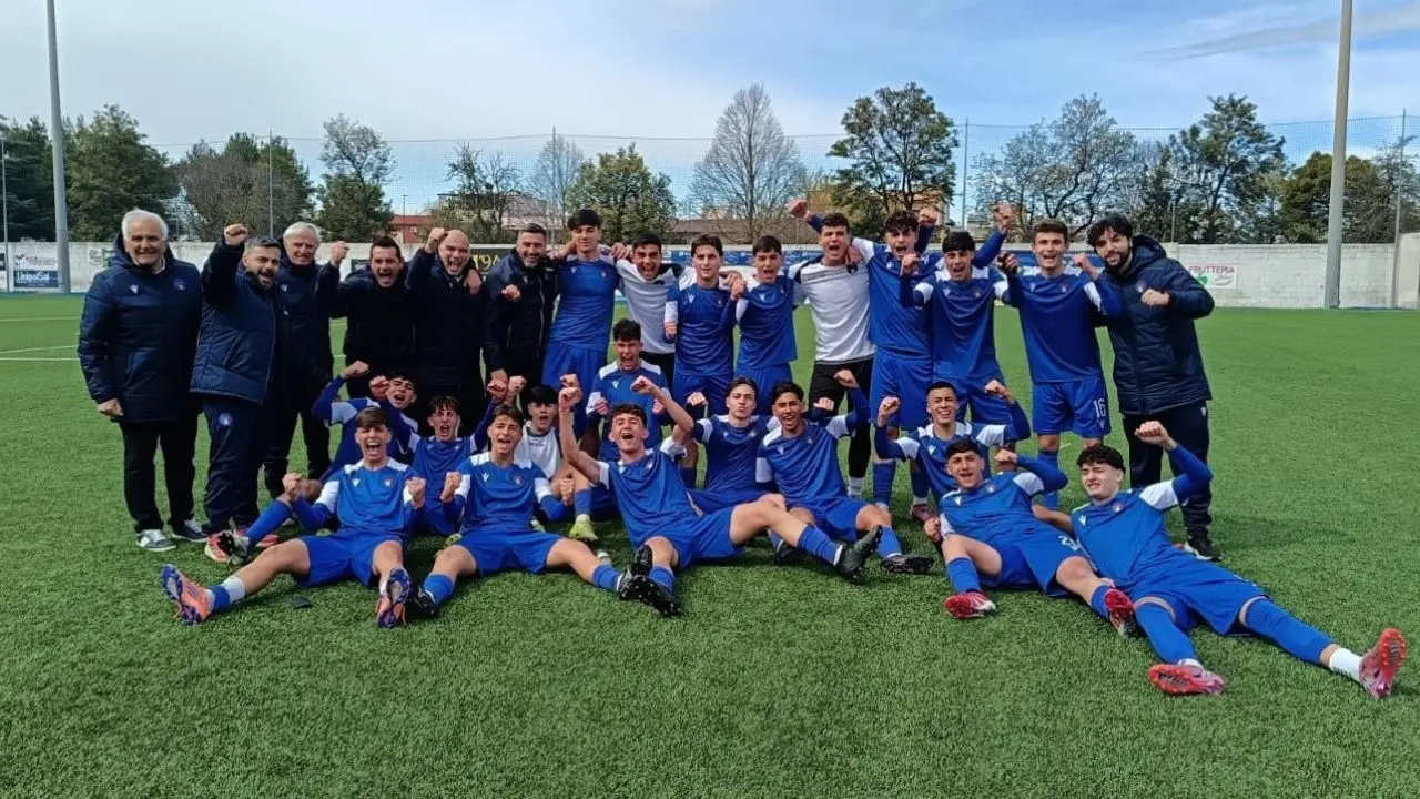 Torneo delle Regioni '26, esordio col botto per l'U17 Calabria: una doppietta di Franco traccia la strada in Puglia\n