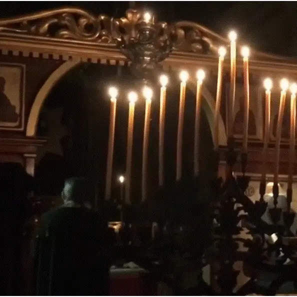 Il rito ortodosso della Pasqua in Calabria tra\u00A0liturgie, dolci e usanze\u00A0(pregando per la pace tra russi ed ucraini)\n