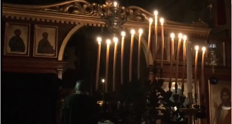 Il rito ortodosso della Pasqua in Calabria tra\u00A0liturgie, dolci e usanze\u00A0(pregando per la pace tra russi ed ucraini)\n