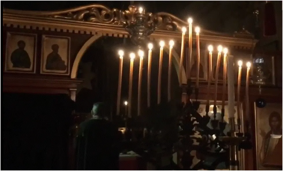 Il rito ortodosso della Pasqua in Calabria tra\u00A0liturgie, dolci e usanze\u00A0(pregando per la pace tra russi ed ucraini)\n