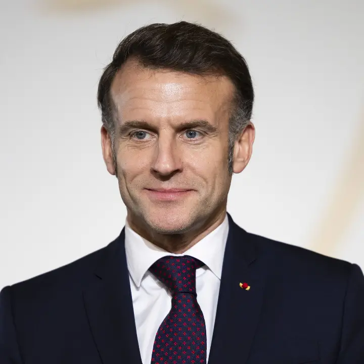 Macron sente Barzani dopo l’attacco a Dohuk: «Sostegno al Kurdistan, va evitata l’escalation in Iraq»\n