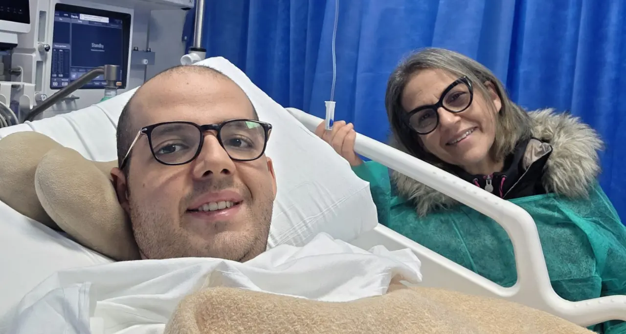 Il 25enne di Vibo Marina schiacciato da un muletto,\u00A0Gianmarco lotta da 6 mesi in ospedale: «Non mi arrendo, grazie a tutti»\n