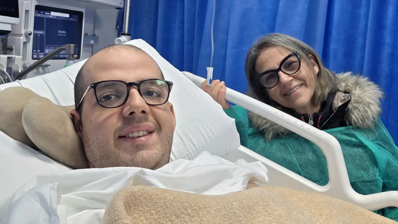 Il 25enne di Vibo Marina schiacciato da un muletto,\u00A0Gianmarco lotta da 6 mesi in ospedale: «Non mi arrendo, grazie a tutti»\n