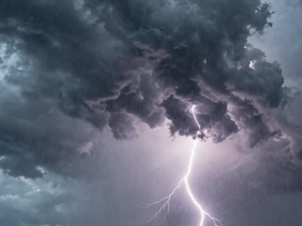 La primavera può aspettare, arriva un nuovo ciclone in Calabria e porterà nubifragi: ecco quando