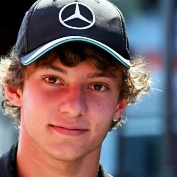 F1, Antonelli vince il Gran premio del Giappone e diventa leader mondiale piloti\n