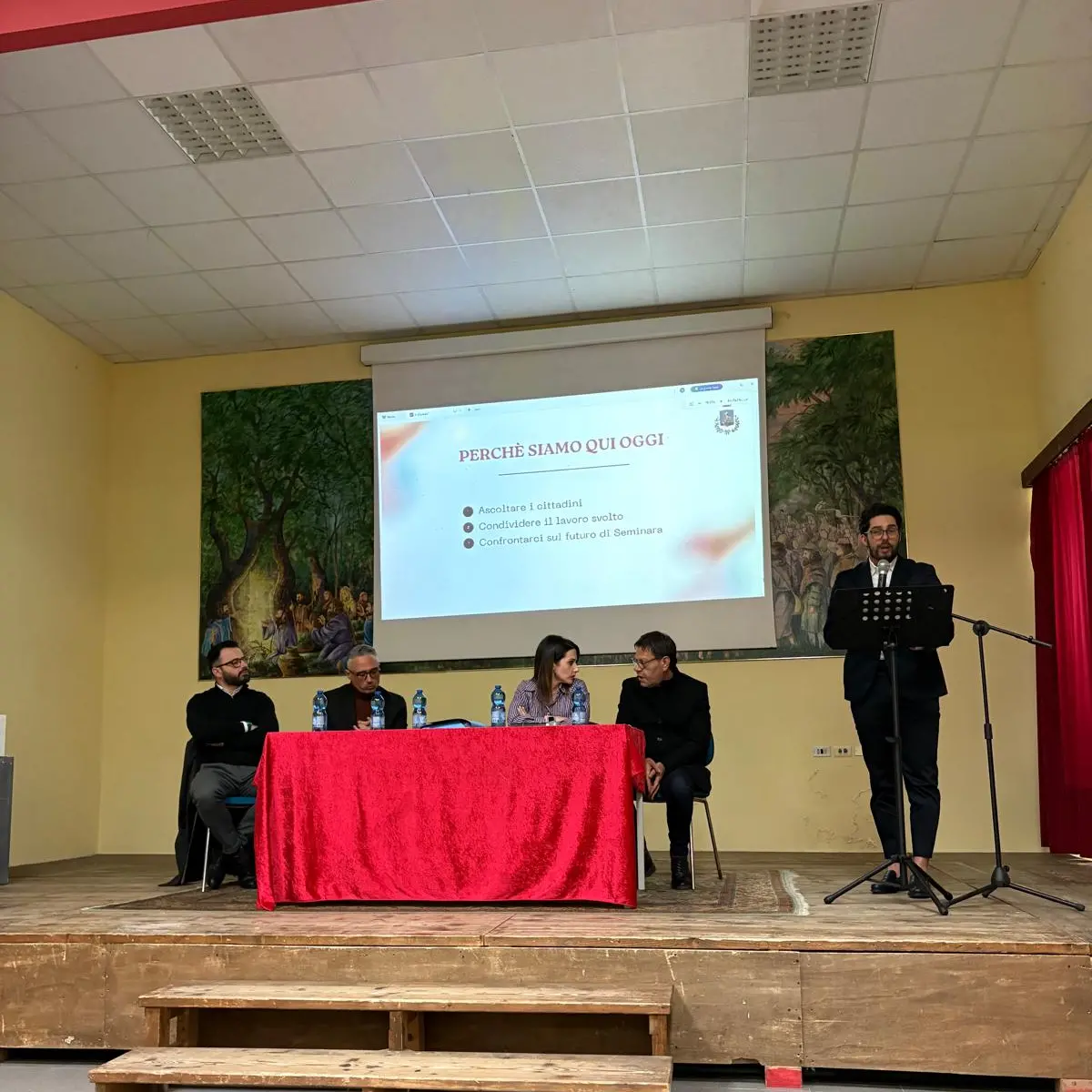 Seminara, nell' incontro\u00A0con i cittadini il consigliere Scordo traccia il bilancio del 2025: «Dignità e futuro per la comunità»\n