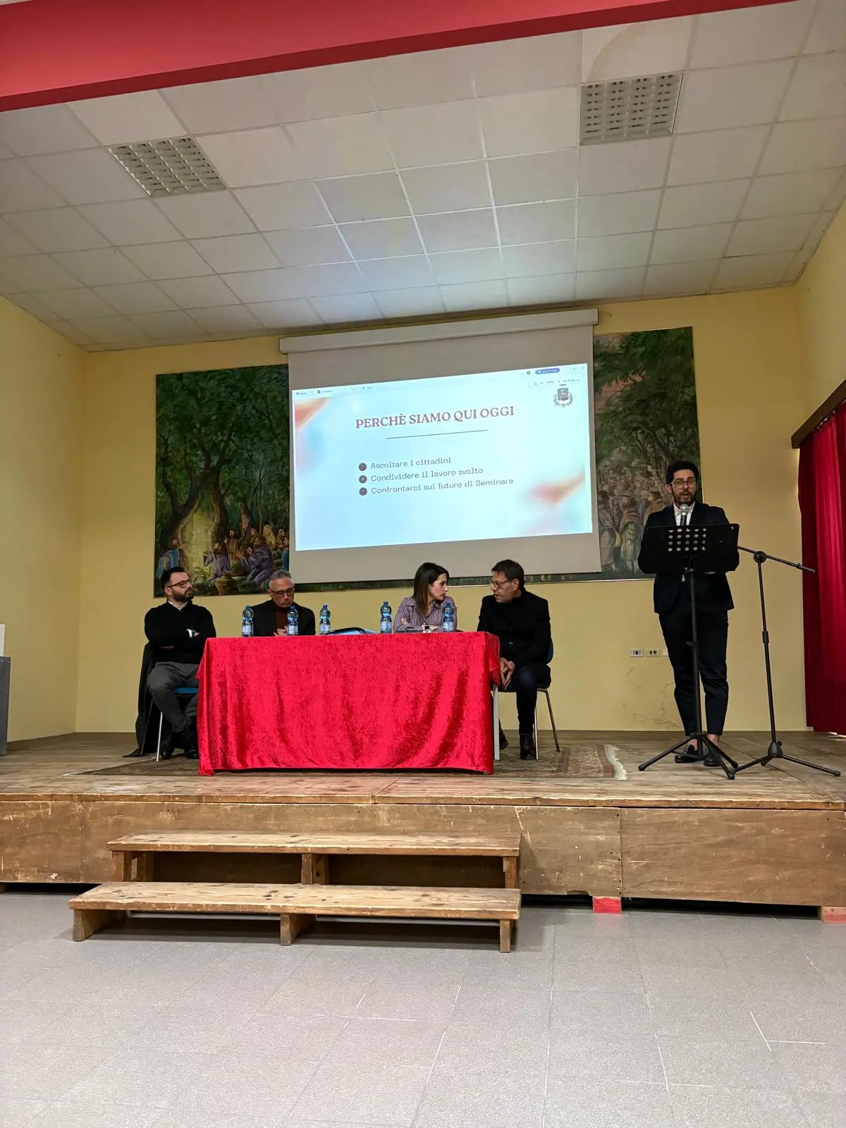 Seminara, nell' incontro\u00A0con i cittadini il consigliere Scordo traccia il bilancio del 2025: «Dignità e futuro per la comunità»\n