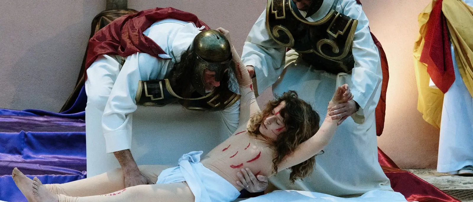 Vibo Valentia, “Passione vivente” dei ragazzi della Parrocchia Spirito Santo: appuntamento oggi alle 18.30\n