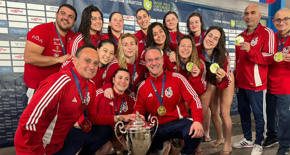 <p>La Pallanuoto Cosenza è Campione d’Europa femminile</p>